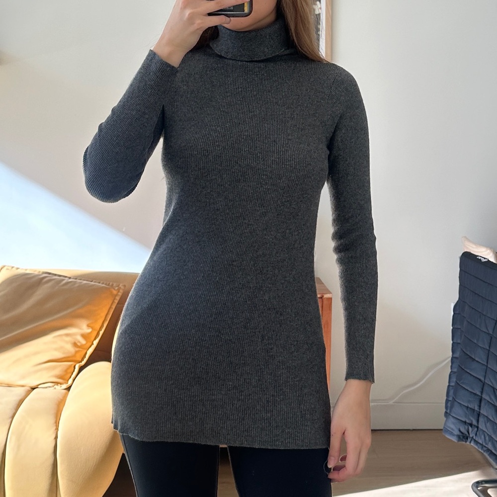 Vintage gray 100% cashmere ribbed turtleneck sweater